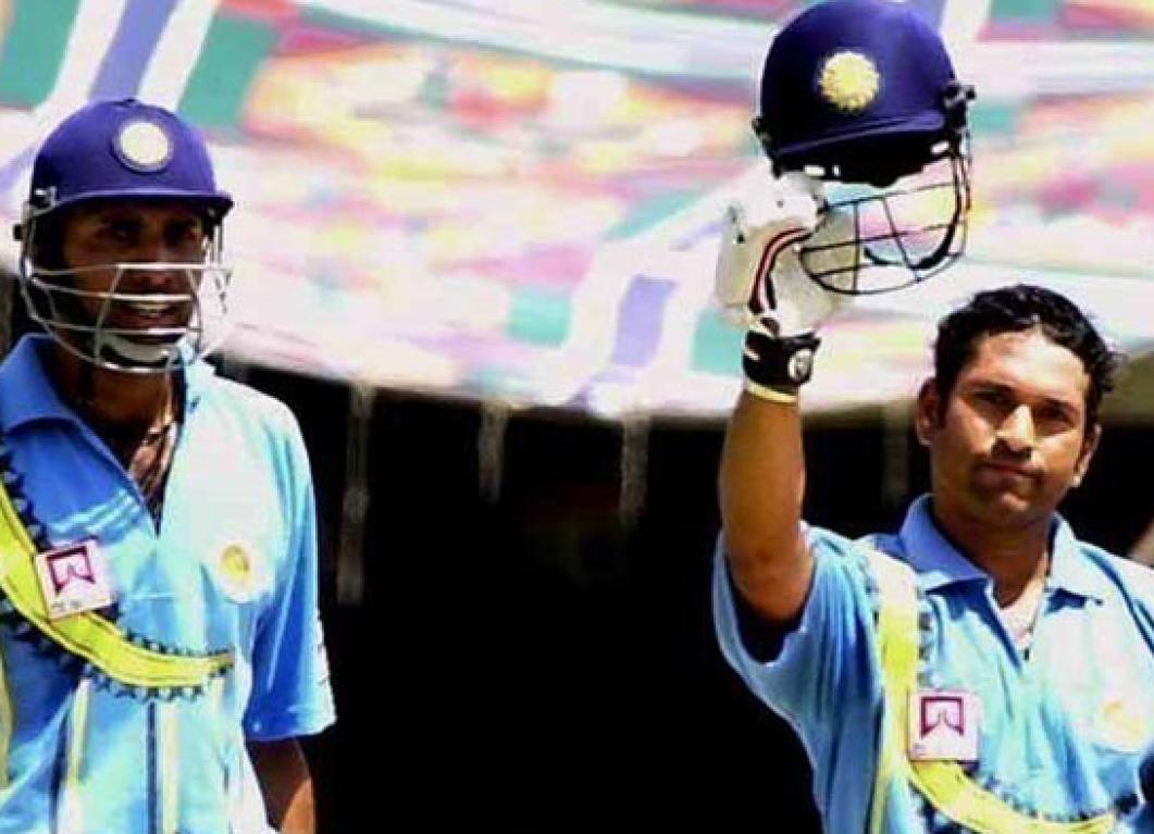 Sachin Tendulkar became the 1st cricketers to score 10,000 runs in ODI