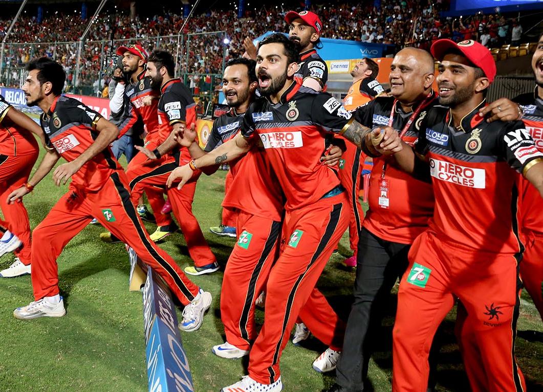 AB de Villiers carries RCB to the IPL final