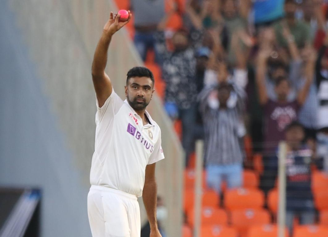 I can see Ashwin pushing 600+ Test wickets at least: Brad Hogg