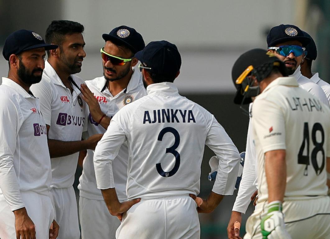 New Zealand manage to salvage a draw in a thrilling Test at Kanpur