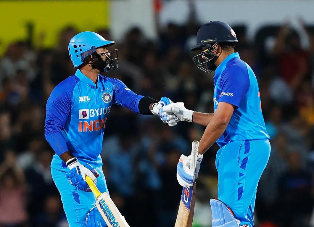 Rohit Sharma weighs in on the DK vs Pant debate Rishabh Pant and Dinesh Karthik