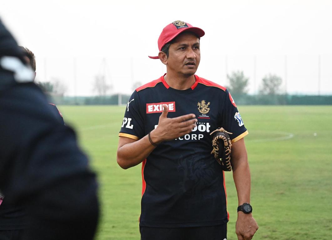 Sanjay Bangar explains the rationale behind RCB's overseas releases Sanjay Bangar explains the rationale behind RCB's overseas releases