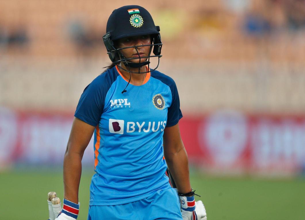 It’s India vs Pakistan at Cape Town as the Women in Blue eye a victorious start to their T20 World Cup campaign India vs Pakistan