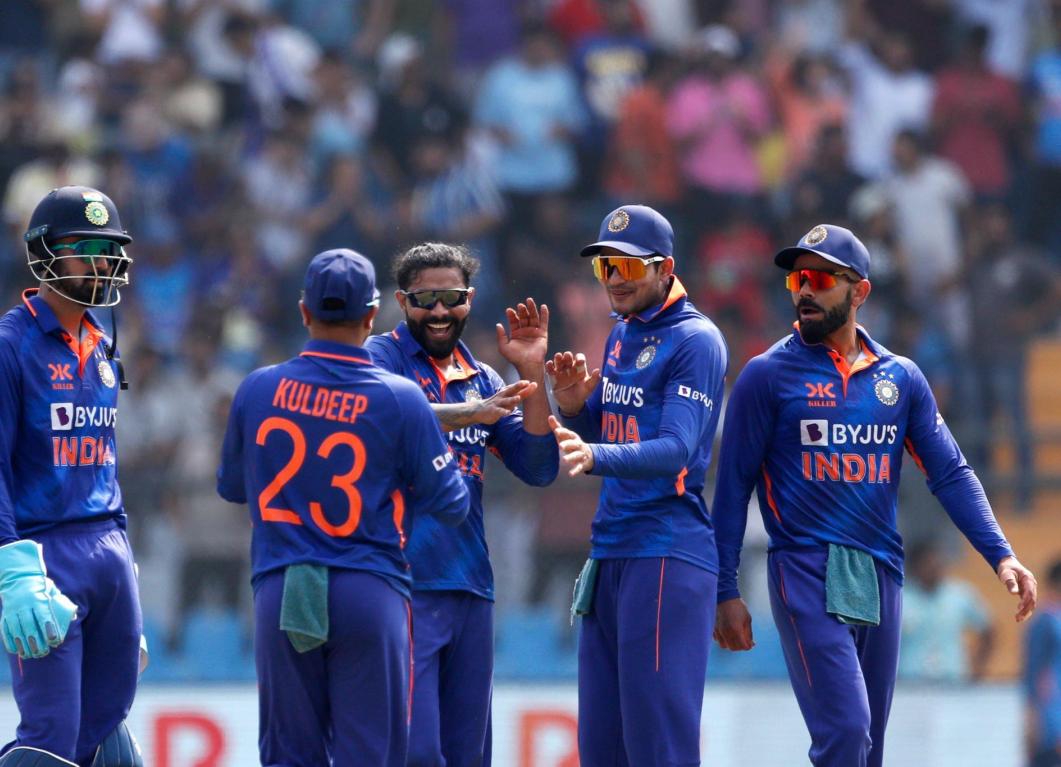 India hope to seal series win while Australia eye fight back to remain afloat