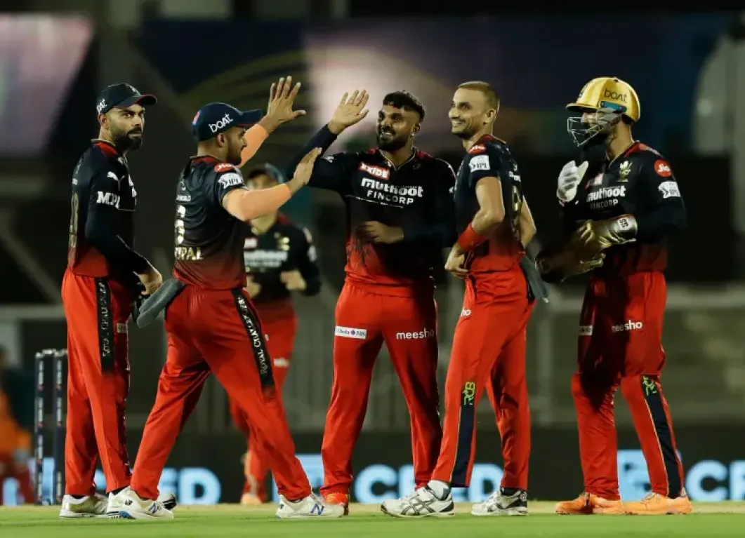 Royal Challengers Bangalore cross swords with Punjab Kings in an exciting mid-week doubleheader Royal Challengers Bangalore cross swords with Punjab Kings in an exciting mid-week doubleheader