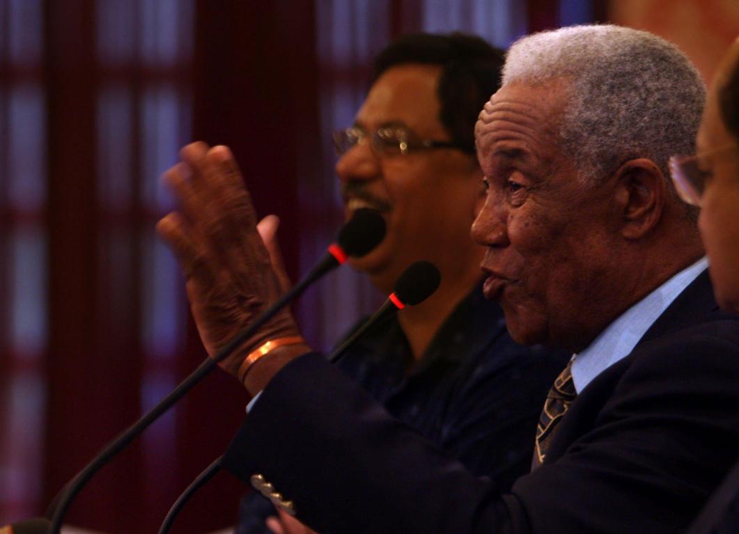 Watch – Virat Kohli and other Indian cricket team members meet Sir Garfield Sobers Watch – Virat Kohli and other Indian cricket team members meet Sir Garfield Sobers