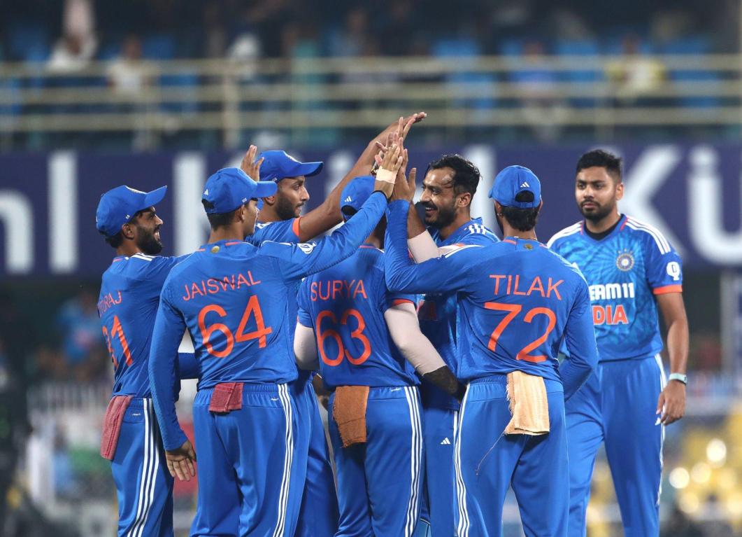 India eye series as Australia plans to keep on fighting