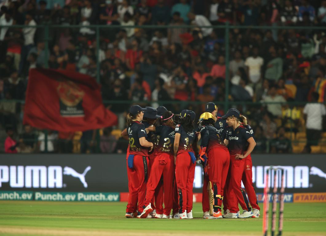 RCB-W vs MI-W