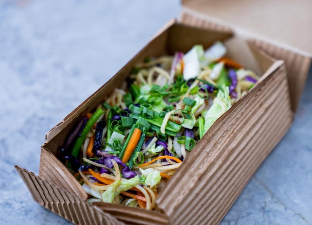 Tongue Tingling Veg Hakka Noodles