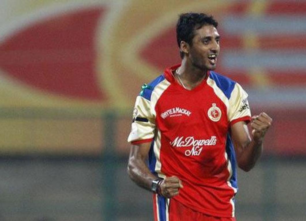 Sreenath Aravind was declared the man of the match for picking up 3 crucial wickets