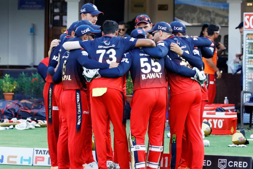 Titans pip RCB to make it 8 out of 9