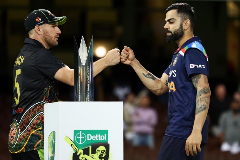 Virat Kohli and Aaron Finch