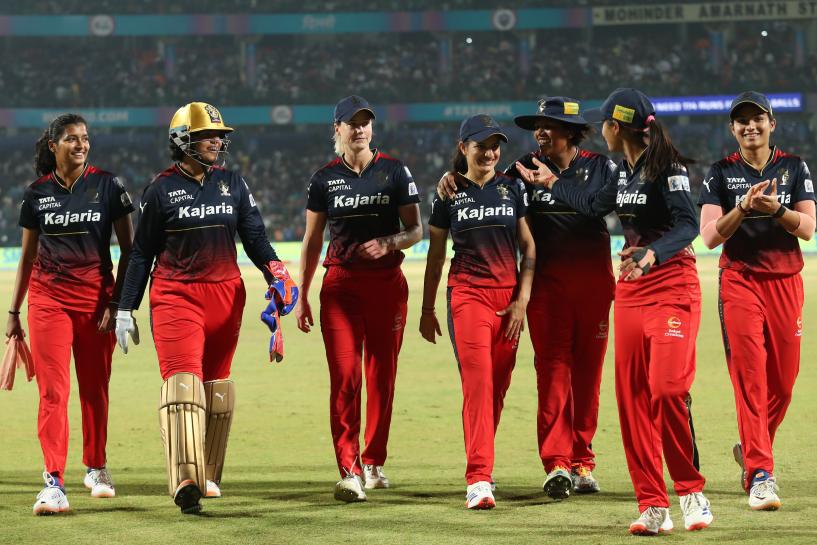 RCB-W vs MI-W