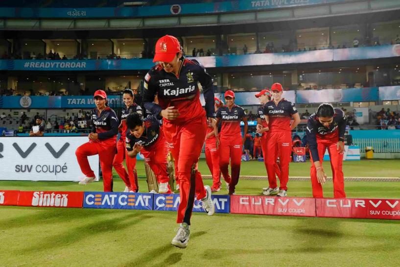 RCB vs DC