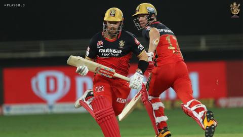 Aaron FInch and AB de Villiers RCB