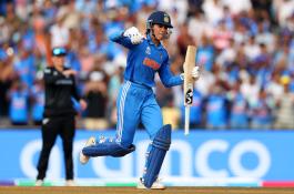 Smriti Mandhana Smriti Mandhana