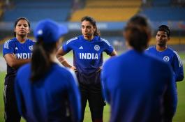 Smriti Mandhana Richa Ghosh